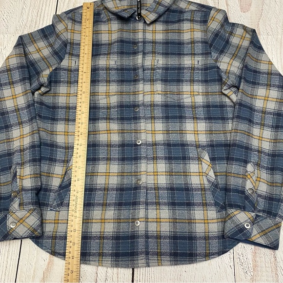 Kuhl Blue and Yellow Plaid Button Down Shirt Medium - Picture 10 of 11